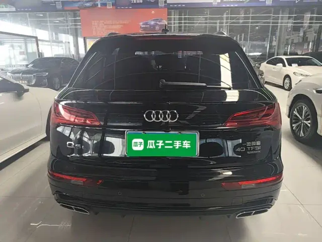 Audi Q5L — Фото автомобиля 5