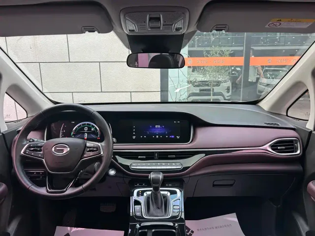 GAC Trumpchi M6 — Фото автомобиля 9