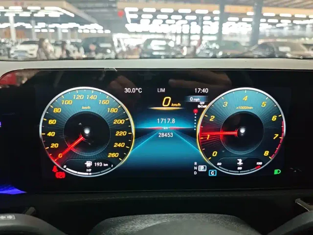 Mercedes-Benz A-Class — Фото автомобиля 11