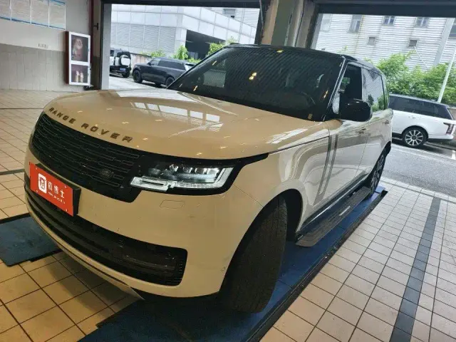Land Rover Range Rover — Фото автомобиля 3