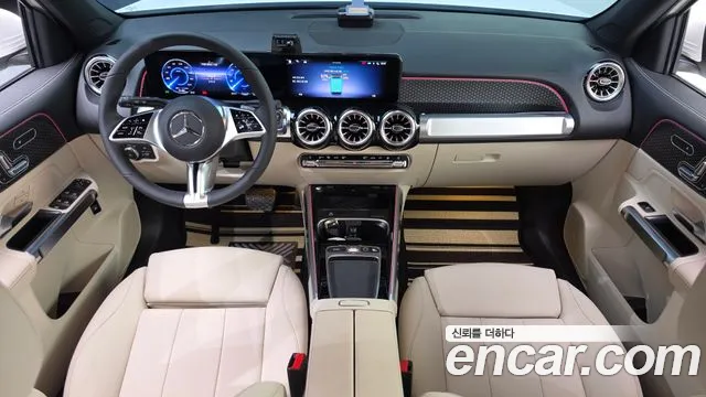 Mercedes-Benz EQB X243 — Фото автомобиля 10