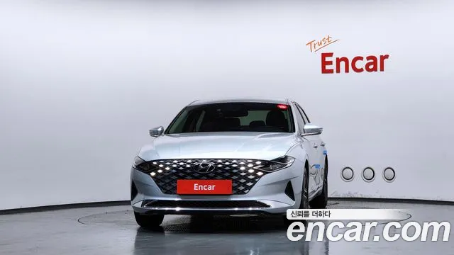 Hyundai Grandeur Новый Grandeur IG 3.0 LPi (Такси) — Фото автомобиля 3