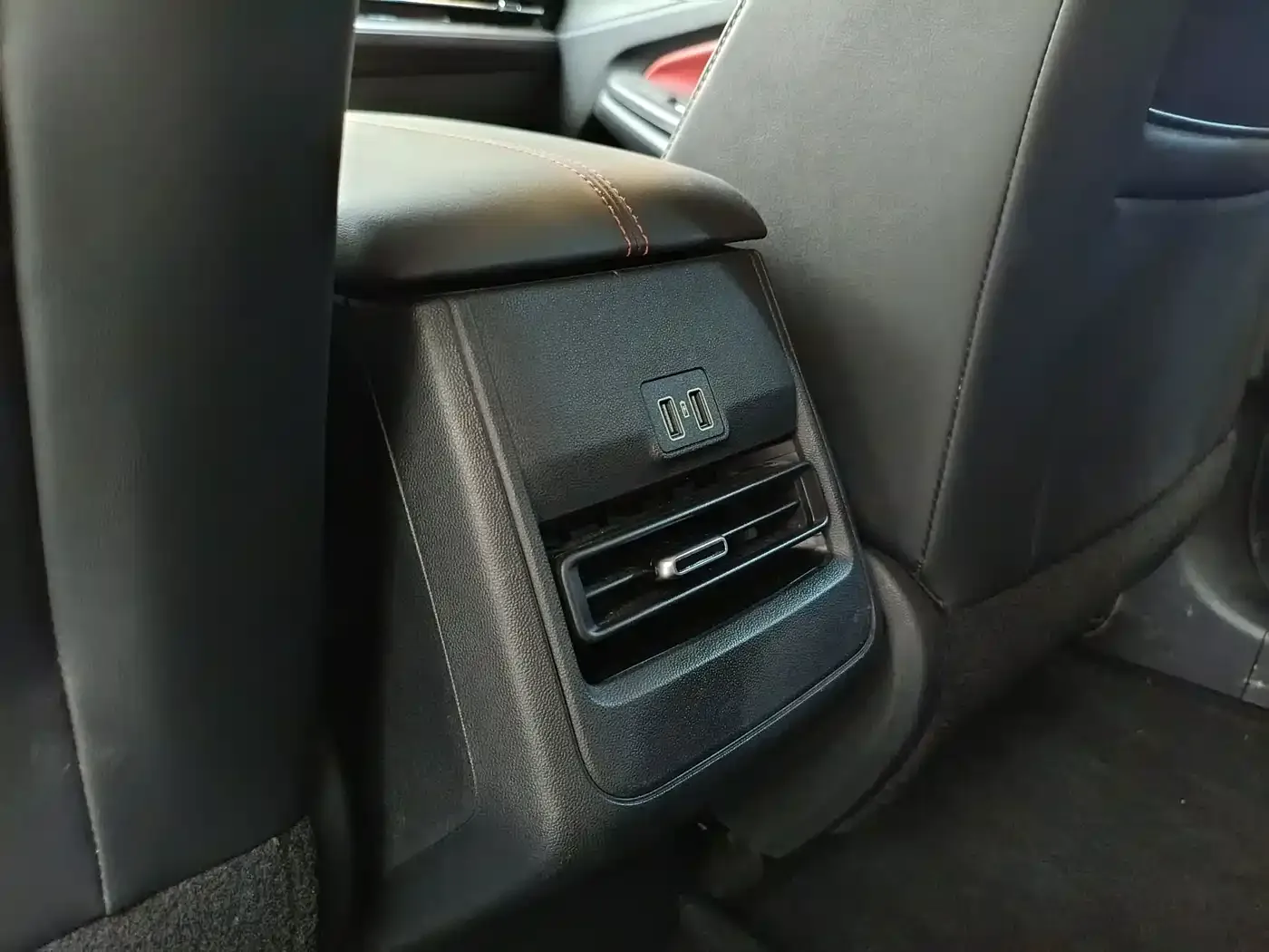 Changan Changan CS55 PLUS 2022 Model Second Generation 1.5T DCT Luxury Edition — Фото автомобиля 23
