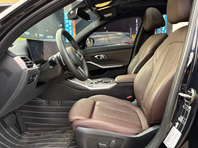 BMW 3 Series — Фото автомобиля 11