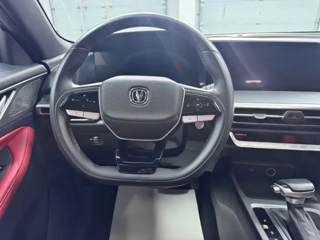 Changan CS35 Plus — Фото автомобиля 11
