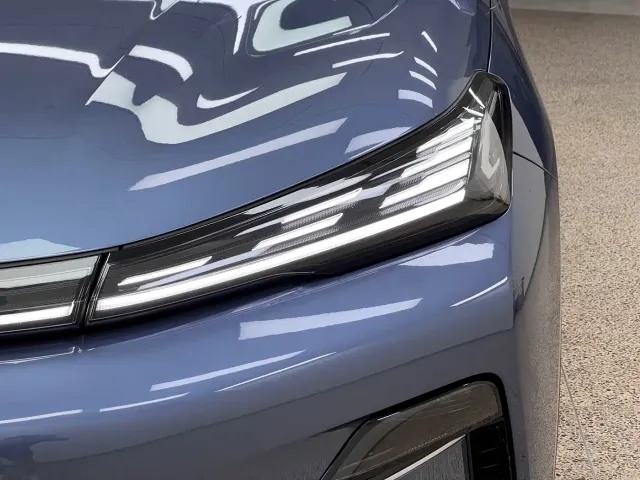 Geely Galaxy Starship 7 EM-i — Фото автомобиля 8