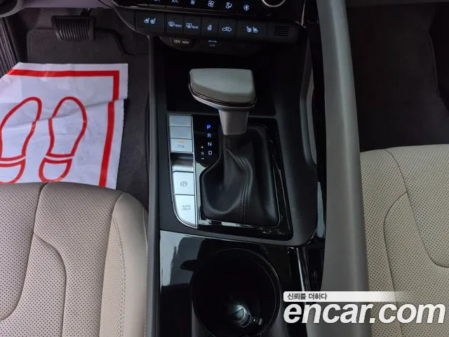 Hyundai Avante CN7 — Фото автомобиля 13