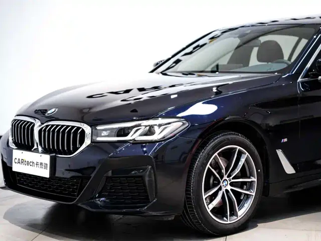 BMW 5 Series — Фото автомобиля 5