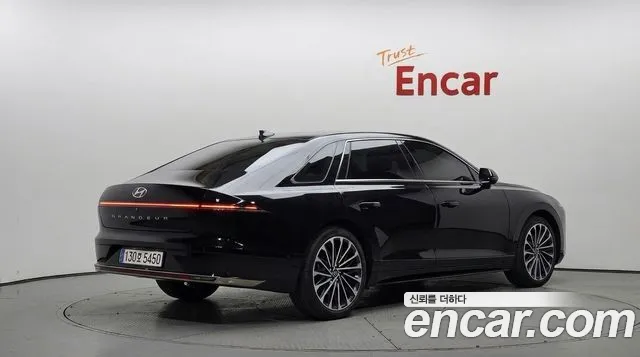 Hyundai Grandeur GN7 — Фото автомобиля 2