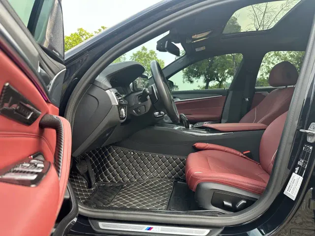 BMW 5 Series — Фото автомобиля 7