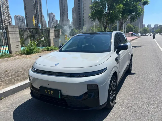 Фотография автомобиля — Leapmotor B10
