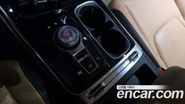 Kia Canival Carnival 4 поколение Дизель 7 мест Signature — Фото автомобиля 9