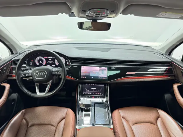 Audi Q7 — Фото автомобиля 18