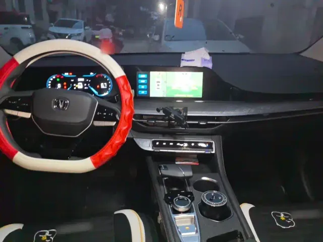 Changan Eado — Фото автомобиля 12