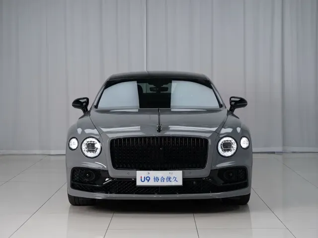 Bentley Flying Spur — Фото автомобиля 2