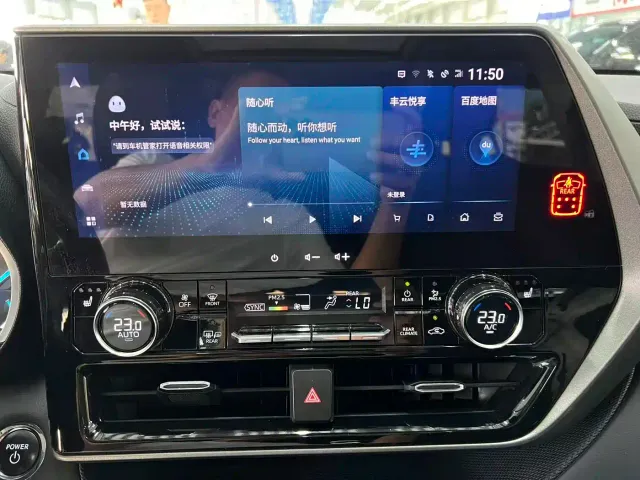 Toyota Highlander — Фото автомобиля 12