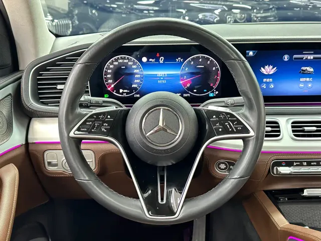 Mercedes-Benz GLE-Class — Фото автомобиля 17