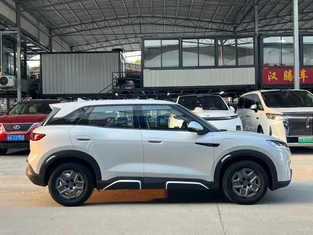 BYD Yuan UP — Фото автомобиля 4