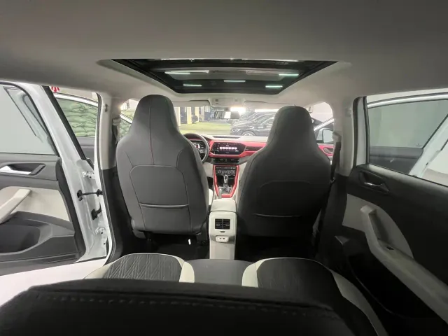 Volkswagen T-Cross — Фото автомобиля 18