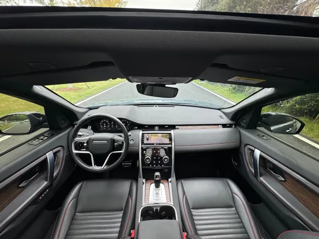 Land Rover Discovery Sport — Фото автомобиля 13