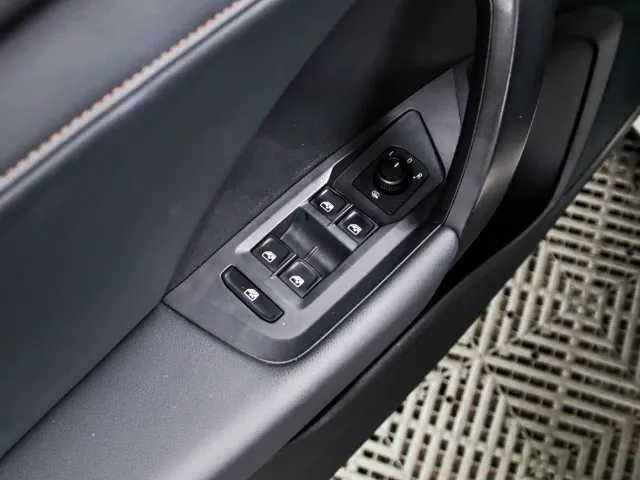Volkswagen Tharu — Фото автомобиля 6