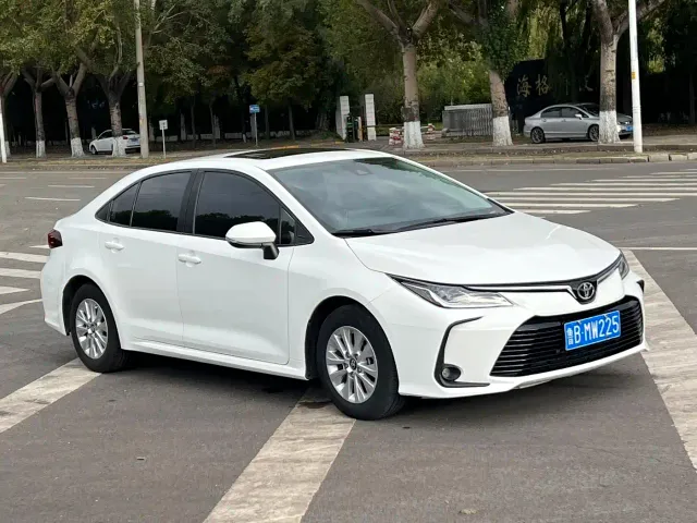 Toyota Corolla — Фото автомобиля 3