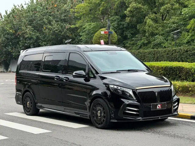 Фотография автомобиля — Mansory V-Class