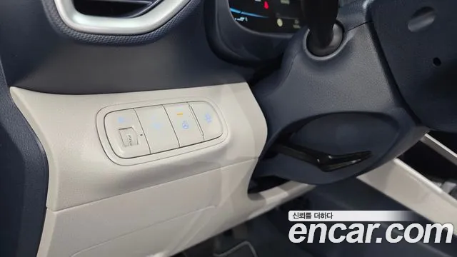 Hyundai Venue — Фото автомобиля 28