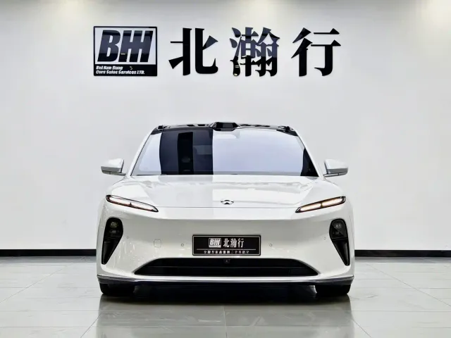 Nio ET5 — Фото автомобиля 2