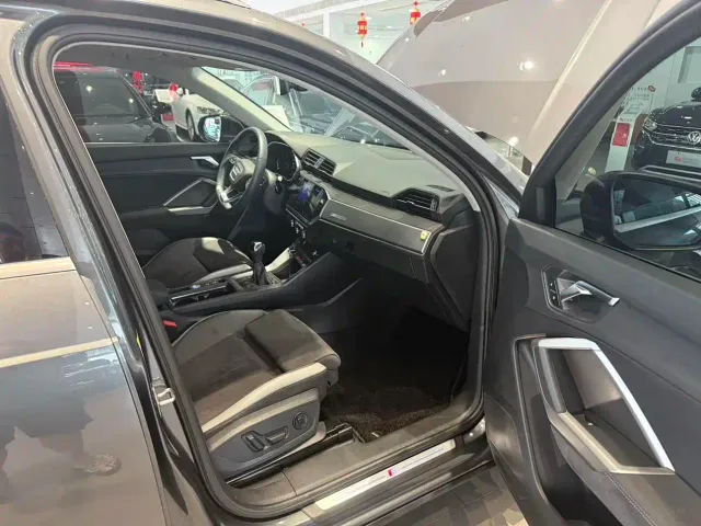 Audi Q3 — Фото автомобиля 9