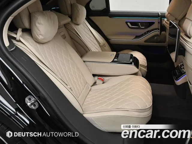Mercedes-Benz S-Class — Фото автомобиля 12