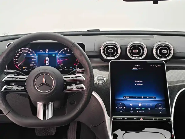 Mercedes-Benz C-Class — Фото автомобиля 10