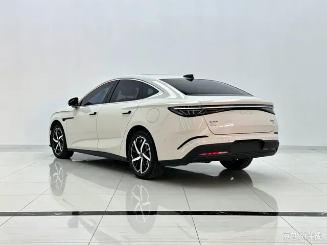 BYD Seal 07 DM-i — Фото автомобиля 5
