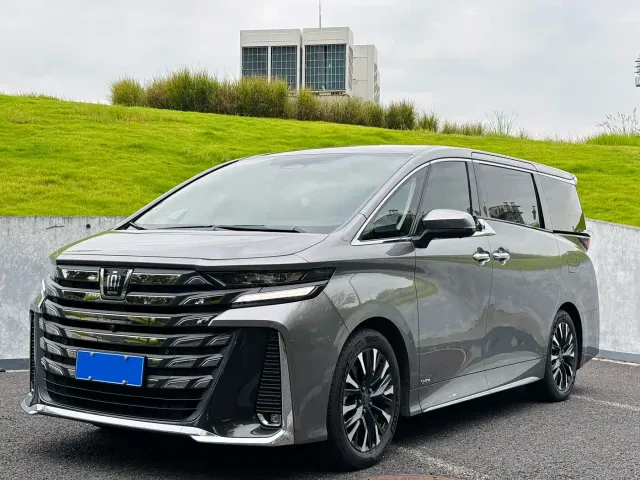 Фотография автомобиля — Toyota Vellfire