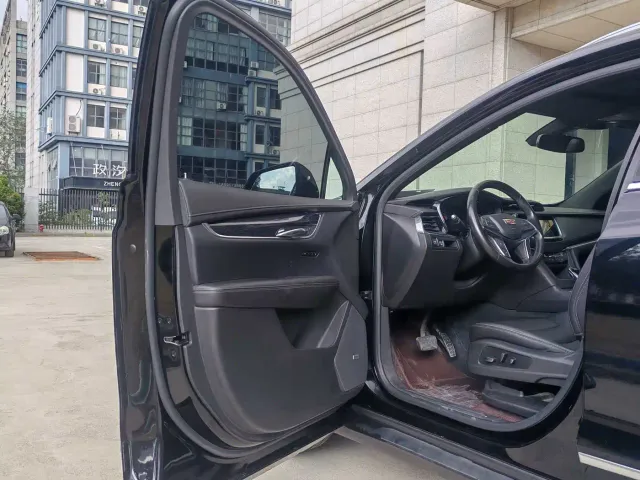 Cadillac XT5 — Фото автомобиля 18