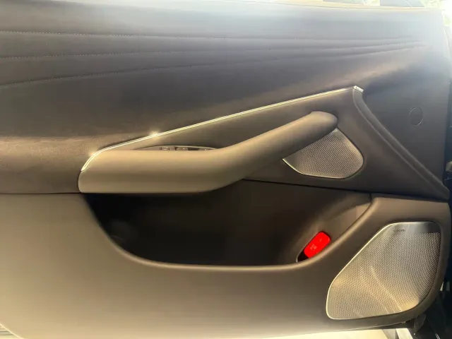 Xiaomi SU7 — Фото автомобиля 3