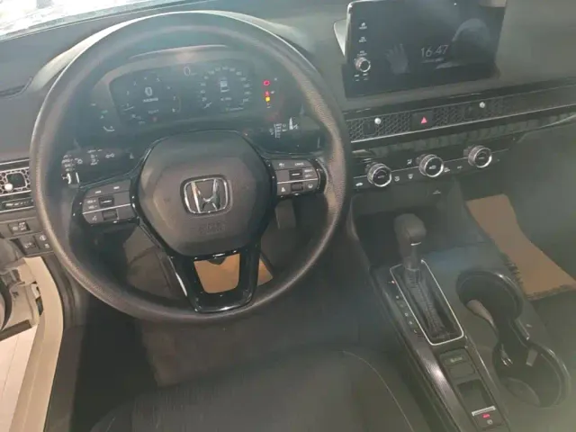 Honda Civic — Фото автомобиля 9