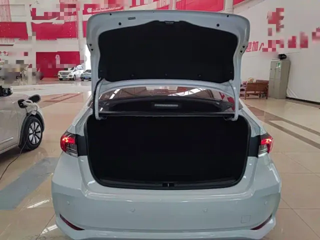 Toyota Corolla — Фото автомобиля 18