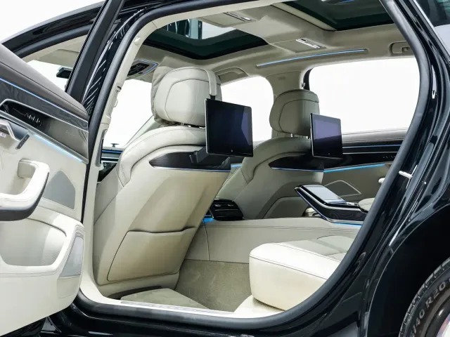 Audi A8 — Фото автомобиля 14