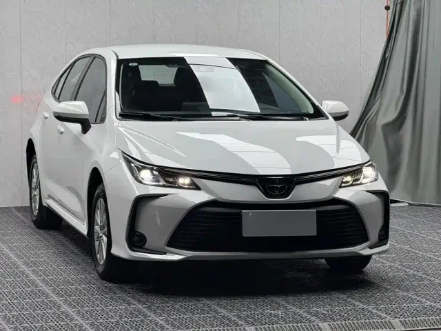Toyota Corolla — Фото автомобиля 3