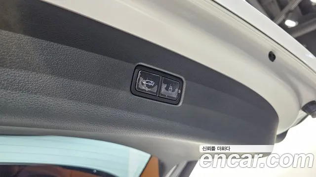 Genesis GV80 — Фото автомобиля 26