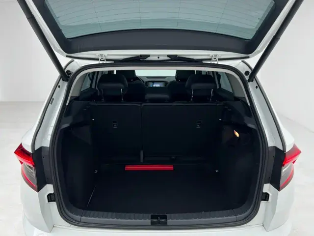Skoda Karoq — Фото автомобиля 23