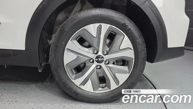 Kia Niro Niro Plus Earth — Фото автомобиля 5