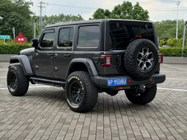 Jeep Wrangler — Фото автомобиля 7