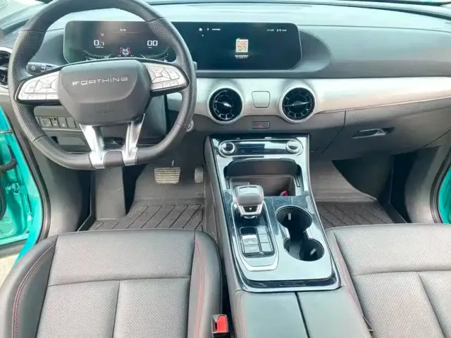 Forthing T5 Evo — Фото автомобиля 5