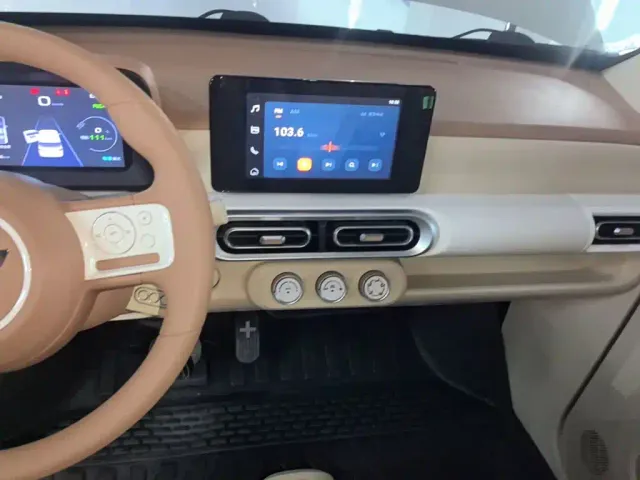 Wuling Hongguang Mini EV — Фото автомобиля 12