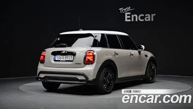 MINI Cooper — Фото автомобиля 2