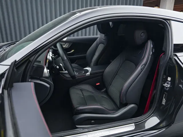 Mercedes-Benz C-Class — Фото автомобиля 16
