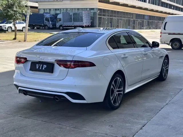 Jaguar XEL — Фото автомобиля 9