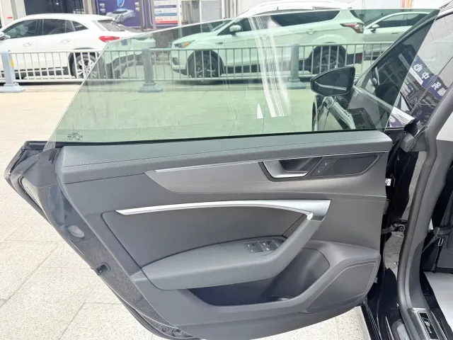 Audi A7L — Фото автомобиля 8